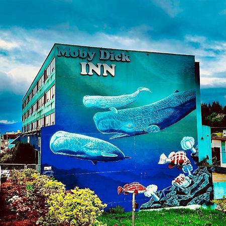 Moby Dick Inn Принц Рупърт Екстериор снимка