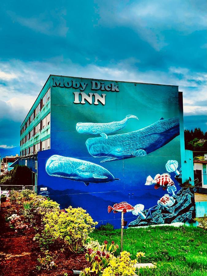 Moby Dick Inn Принц Рупърт Екстериор снимка